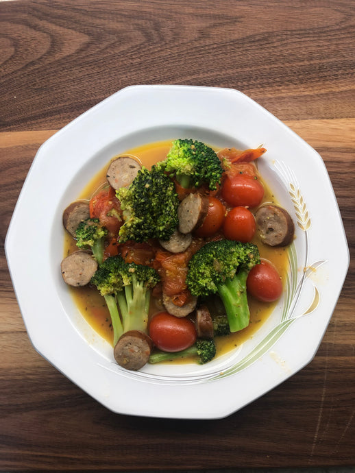 10 Minute Sausage Skillet with Cherry Tomatoes and Broccolini